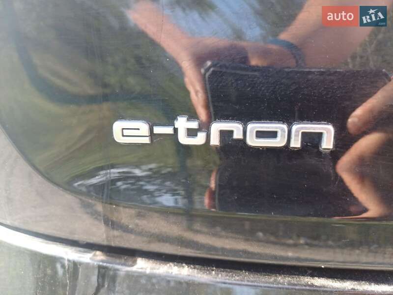 Внедорожник / Кроссовер Audi e-tron Sportback 2020 в Днепре