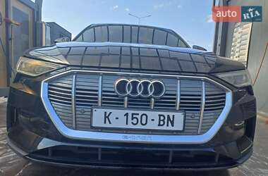 Позашляховик / Кросовер Audi e-tron Sportback 2020 в 