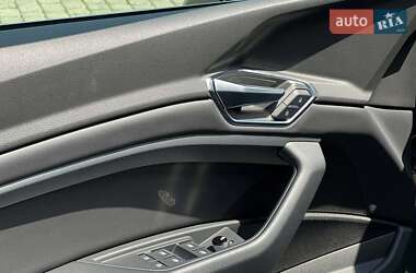 Внедорожник / Кроссовер Audi e-tron Sportback 2021 в 