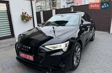 Внедорожник / Кроссовер Audi e-tron Sportback 2021 в 