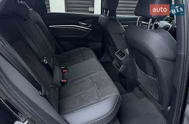 Внедорожник / Кроссовер Audi e-tron Sportback 2021 в 