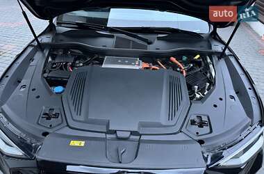 Внедорожник / Кроссовер Audi e-tron Sportback 2021 в 