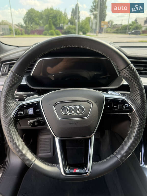 Внедорожник / Кроссовер Audi e-tron Sportback 2023 в Луцке