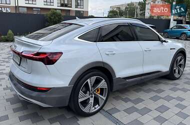 Внедорожник / Кроссовер Audi e-tron Sportback 2022 в 