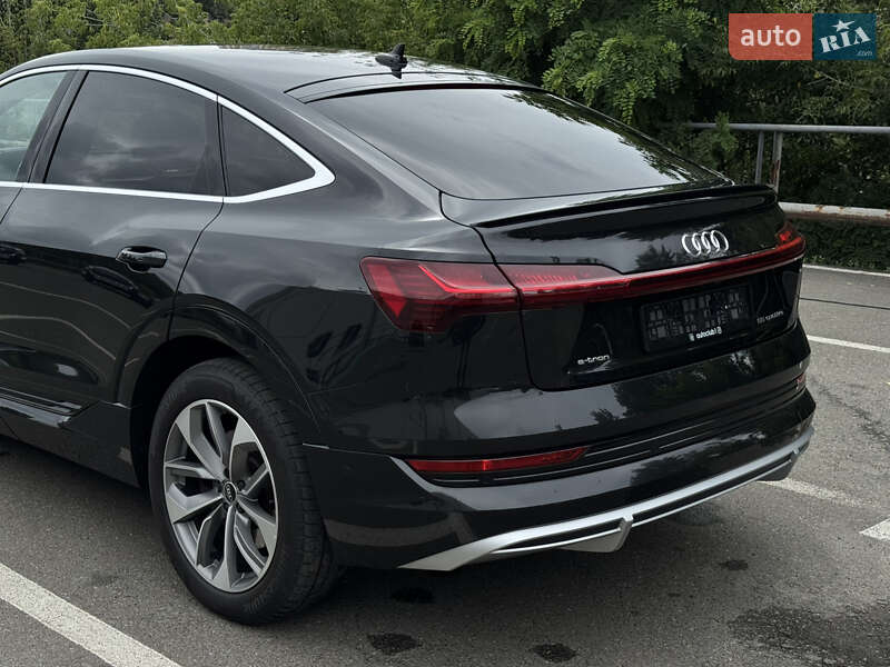 Внедорожник / Кроссовер Audi e-tron Sportback 2021 в Киеве