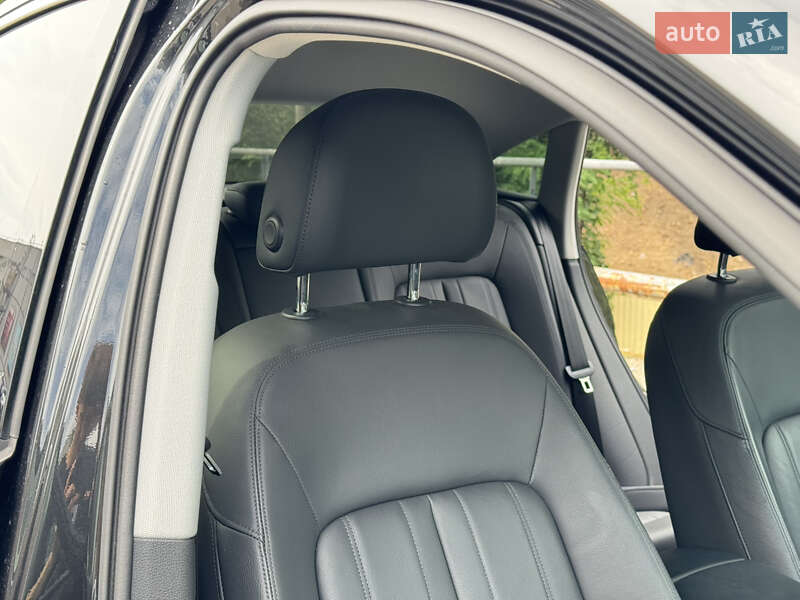 Внедорожник / Кроссовер Audi e-tron Sportback 2021 в Киеве