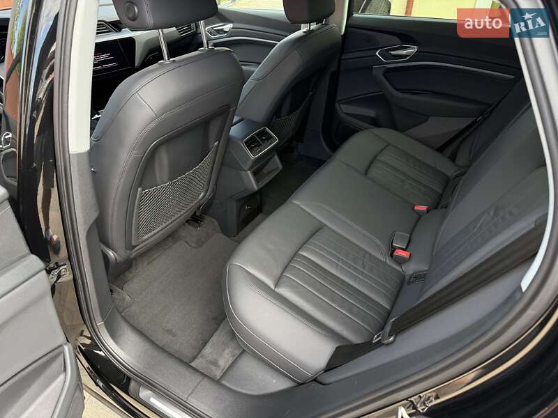 Внедорожник / Кроссовер Audi e-tron Sportback 2020 в Коломые