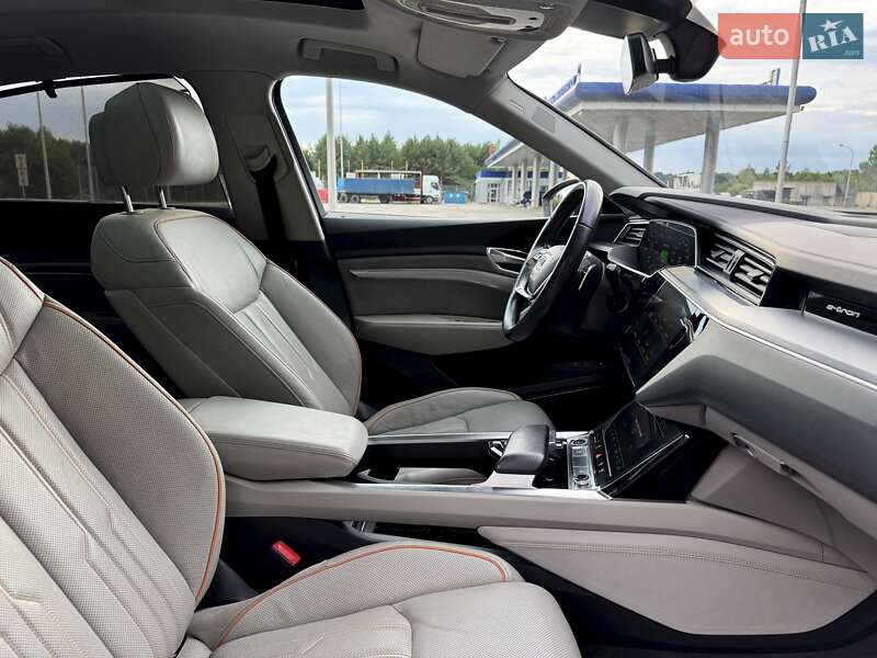 Внедорожник / Кроссовер Audi e-tron Sportback 2021 в Киеве