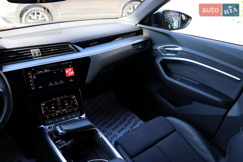 Внедорожник / Кроссовер Audi e-tron Sportback 2022 в Львове