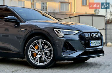 Внедорожник / Кроссовер Audi e-tron Sportback 2021 в 