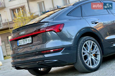 Внедорожник / Кроссовер Audi e-tron Sportback 2021 в 