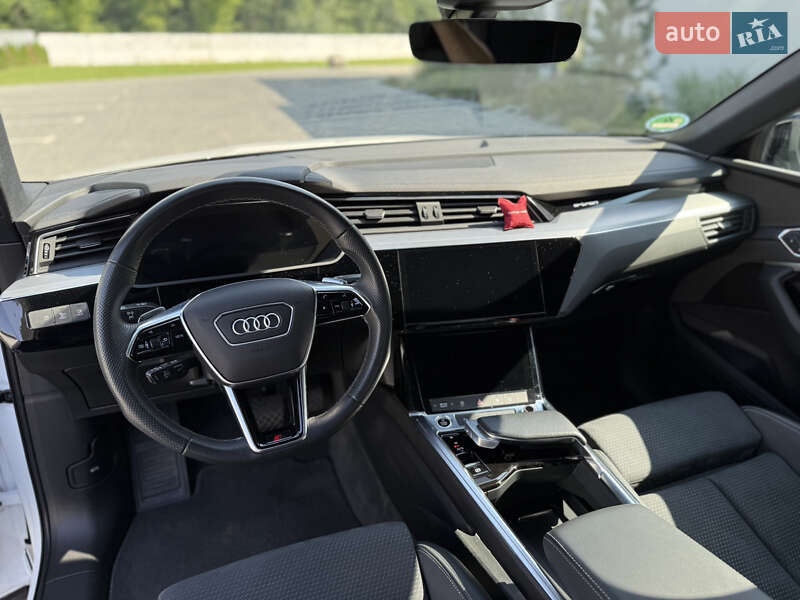 Позашляховик / Кросовер Audi e-tron Sportback 2022 в Луцьку фото 12 Позашляховик / Кросовер Audi e-tron Sportback 2022 в Луцьку