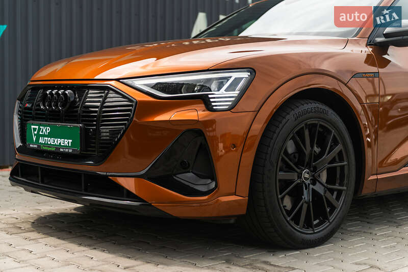 Позашляховик / Кросовер Audi e-tron Sportback 2022 в Мукачевому