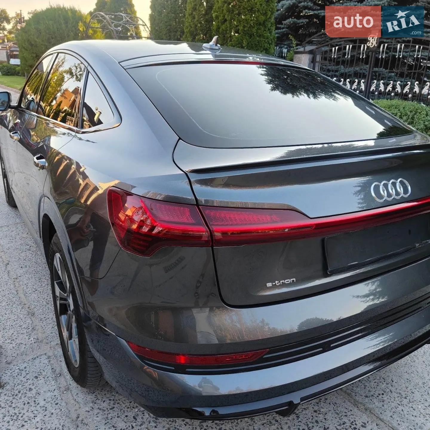 2021 Audi e-tron Sportback - мініатюра 3