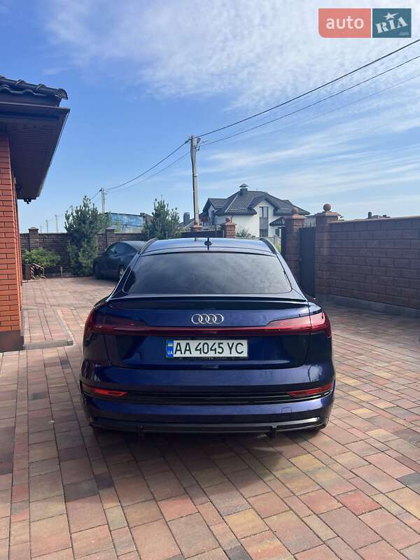 Позашляховик / Кросовер Audi e-tron Sportback 2021 в Києві фото 9 Позашляховик / Кросовер Audi e-tron Sportback 2021 в Києві