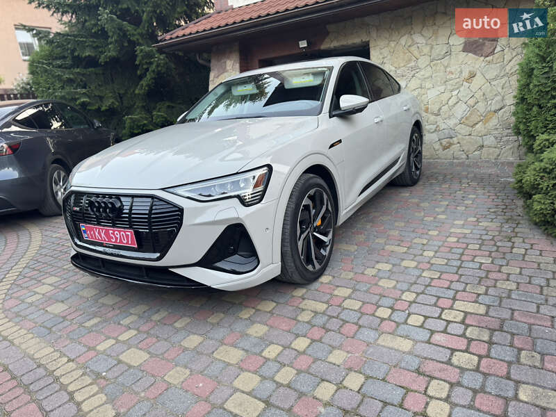 Внедорожник / Кроссовер Audi e-tron Sportback 2022 в Львове