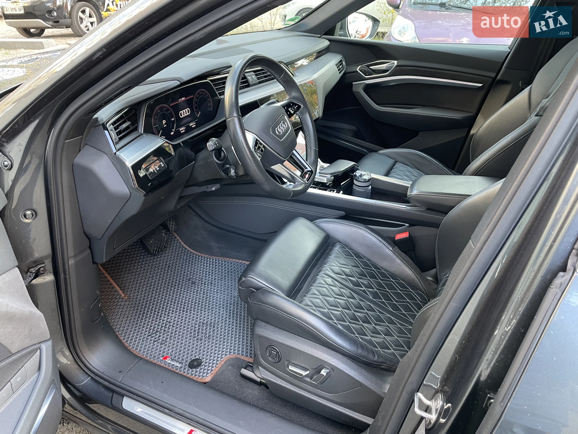 2020 Audi e-tron Sportback - мініатюра 11