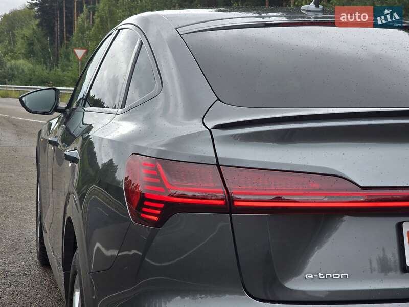 Позашляховик / Кросовер Audi e-tron Sportback 2020 в Ковелі