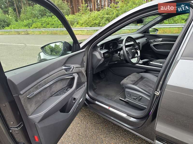 Позашляховик / Кросовер Audi e-tron Sportback 2020 в Ковелі