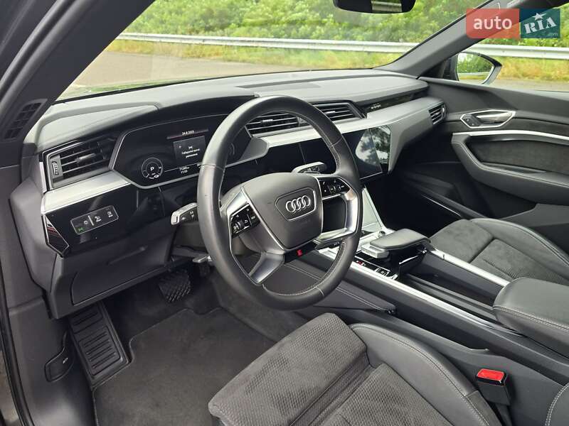 Позашляховик / Кросовер Audi e-tron Sportback 2020 в Ковелі