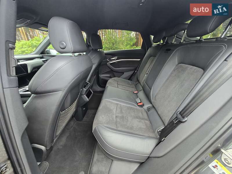 Позашляховик / Кросовер Audi e-tron Sportback 2020 в Ковелі