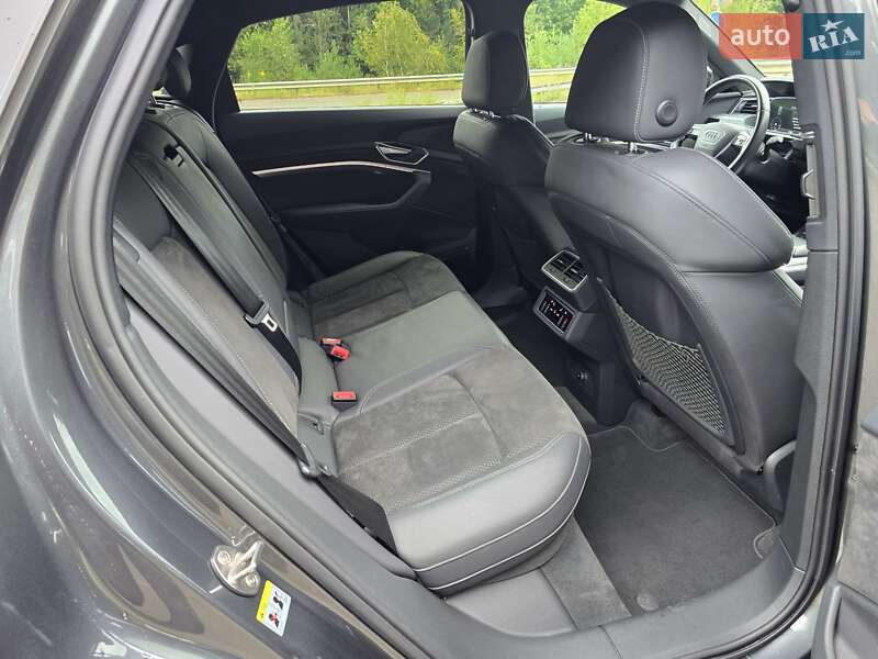 Позашляховик / Кросовер Audi e-tron Sportback 2020 в Ковелі