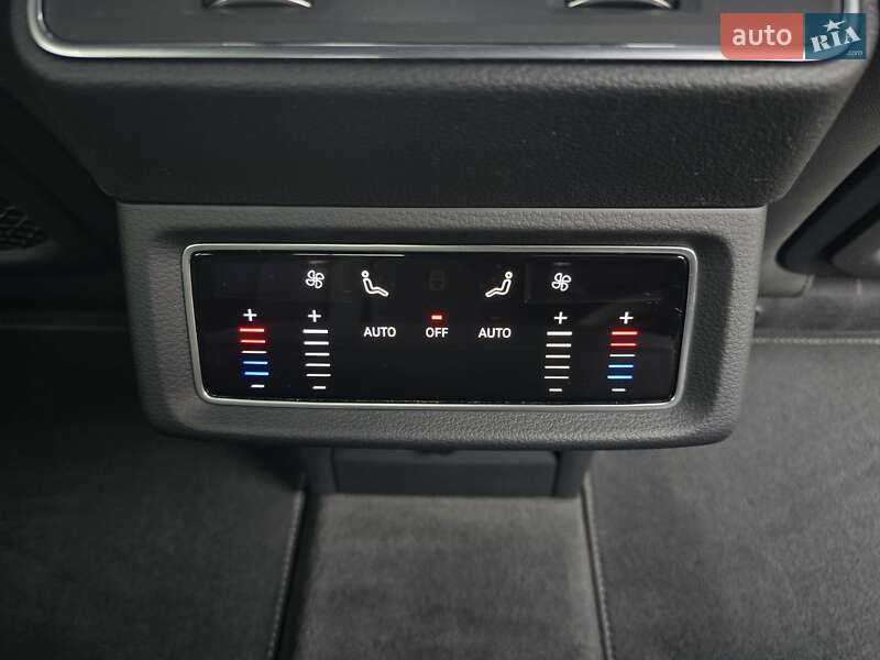 Позашляховик / Кросовер Audi e-tron Sportback 2020 в Ковелі