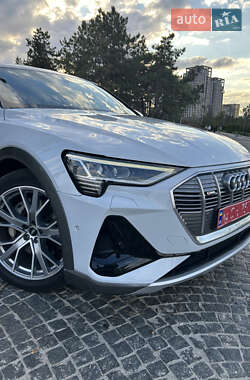 Внедорожник / Кроссовер Audi e-tron Sportback 2020 в Днепре
