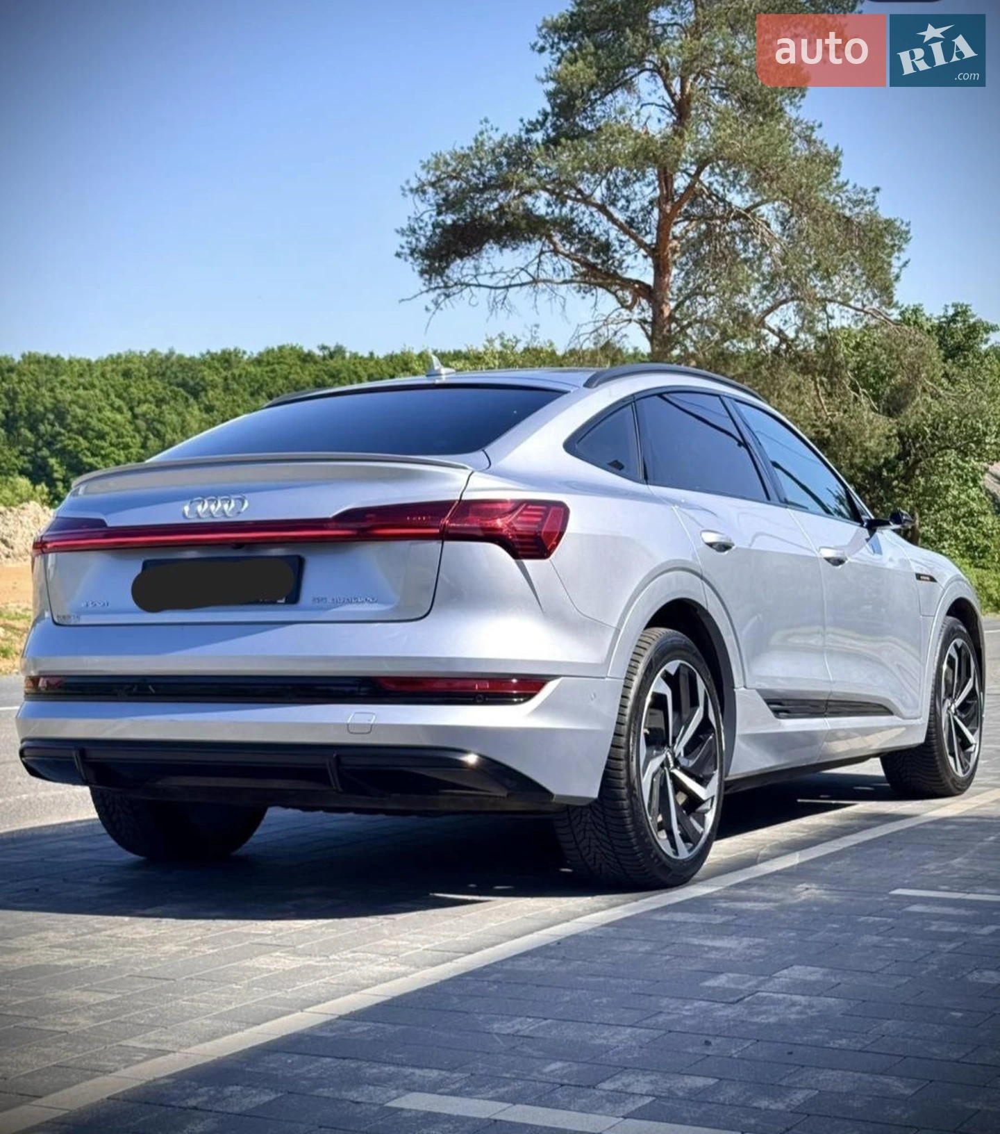 2020 Audi e-tron Sportback - мініатюра 8