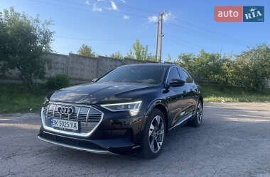 Внедорожник / Кроссовер Audi e-tron Sportback 2020 в 