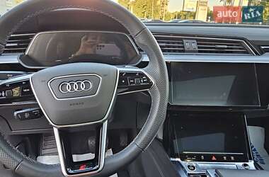 Внедорожник / Кроссовер Audi e-tron Sportback 2022 в 