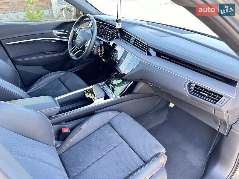 Внедорожник / Кроссовер Audi e-tron Sportback 2022 в Ровно фото 20 Внедорожник / Кроссовер Audi e-tron Sportback 2022 в Ровно