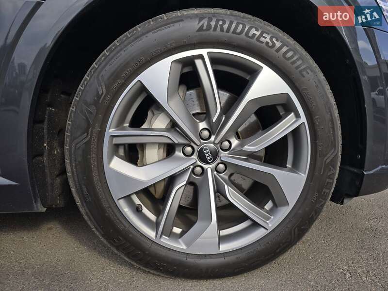 Позашляховик / Кросовер Audi e-tron Sportback 2020 в Дніпрі