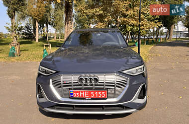Позашляховик / Кросовер Audi e-tron Sportback 2020 в Києві