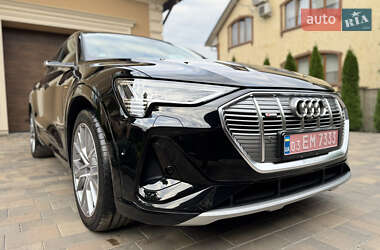 Внедорожник / Кроссовер Audi e-tron Sportback 2023 в 