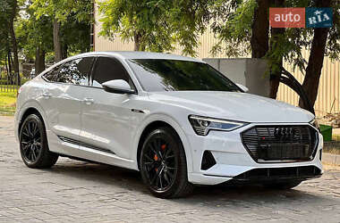 Позашляховик / Кросовер Audi e-tron Sportback 2022 в Вінниці