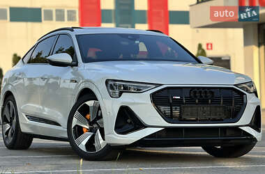 Внедорожник / Кроссовер Audi e-tron Sportback 2022 в 