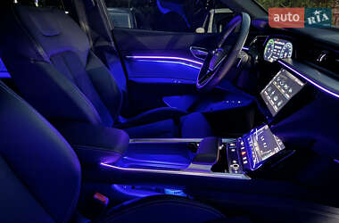 Внедорожник / Кроссовер Audi e-tron Sportback 2022 в 