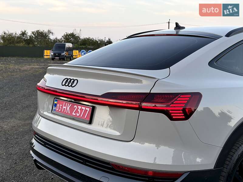 Внедорожник / Кроссовер Audi e-tron Sportback 2022 в Киеве