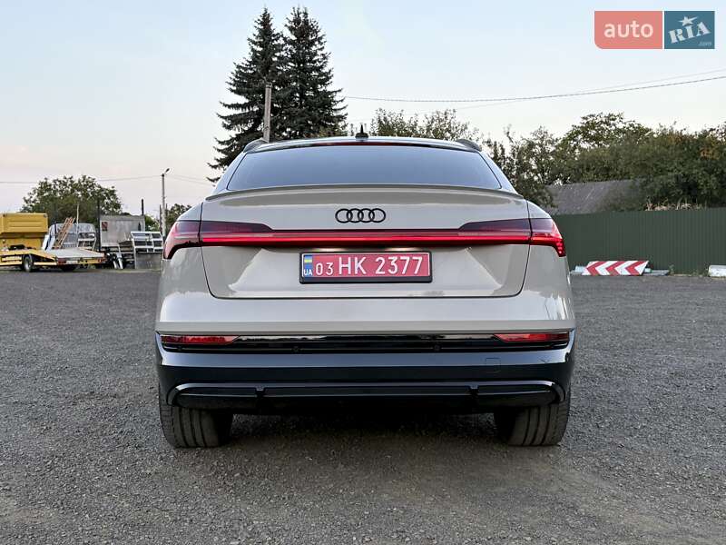 Внедорожник / Кроссовер Audi e-tron Sportback 2022 в Киеве