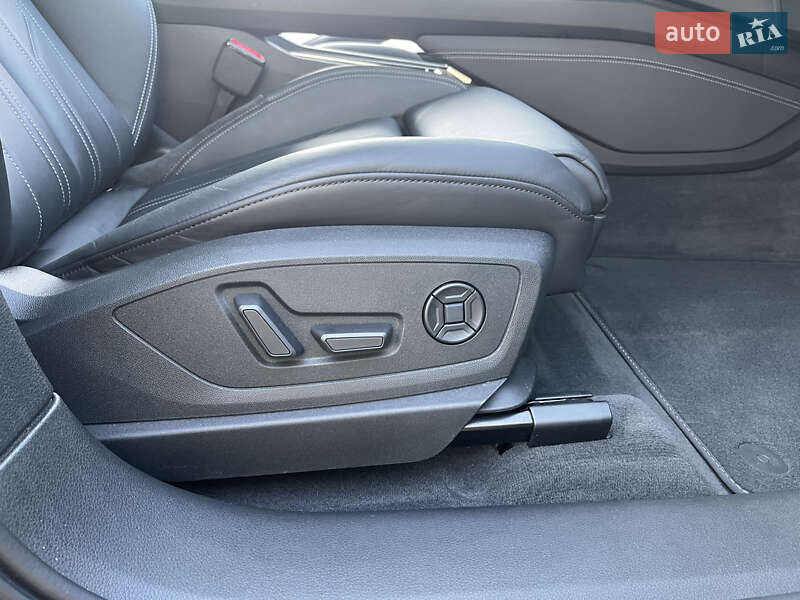 Внедорожник / Кроссовер Audi e-tron Sportback 2020 в Владимире фото 49 Внедорожник / Кроссовер Audi e-tron Sportback 2020 в Владимире