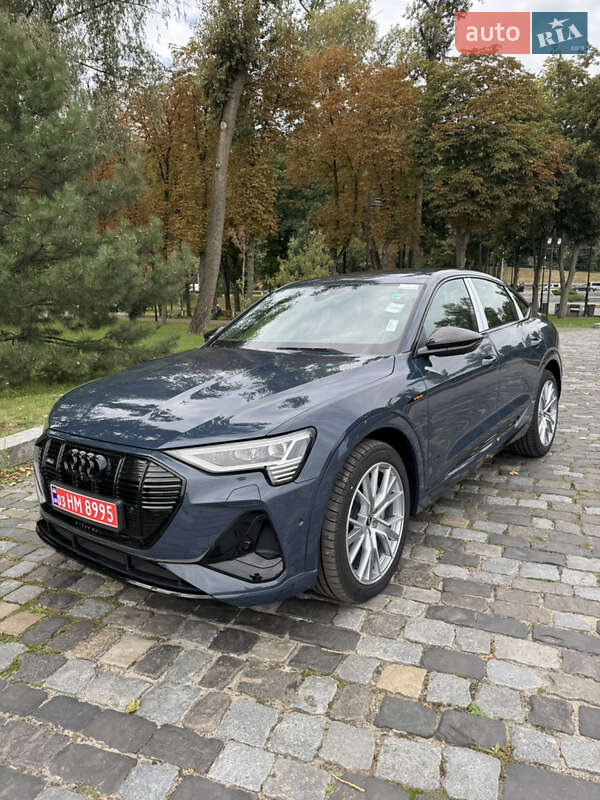 Внедорожник / Кроссовер Audi e-tron Sportback 2022 в 