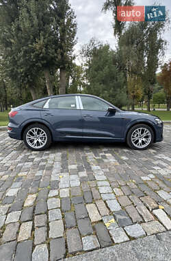Внедорожник / Кроссовер Audi e-tron Sportback 2022 в 