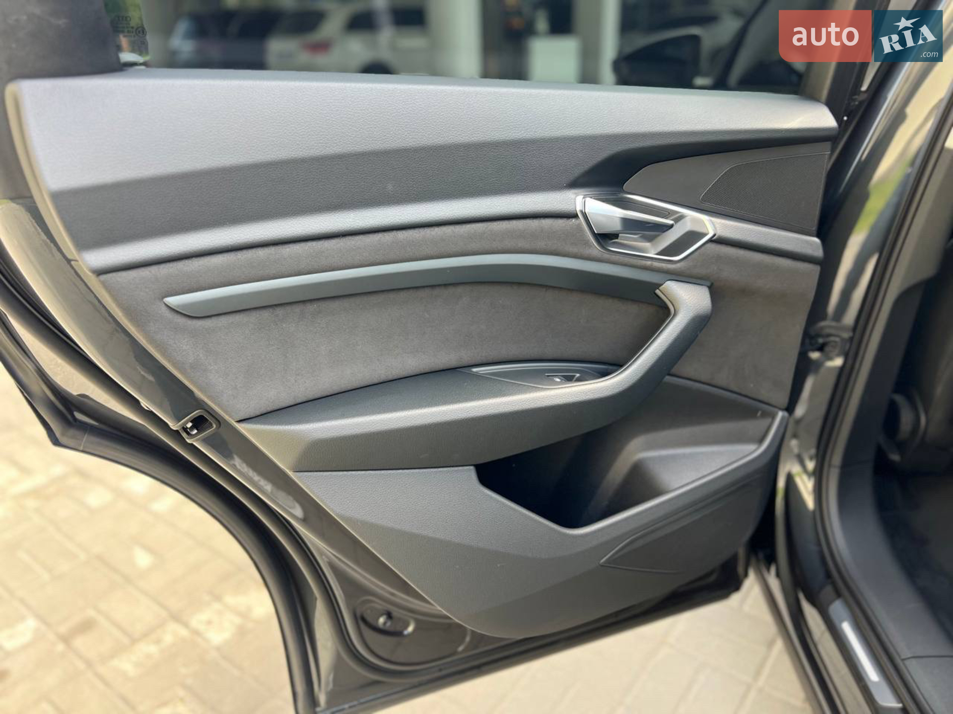2022 Audi e-tron Sportback - мініатюра 24