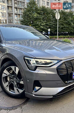 Внедорожник / Кроссовер Audi e-tron Sportback 2020 в 