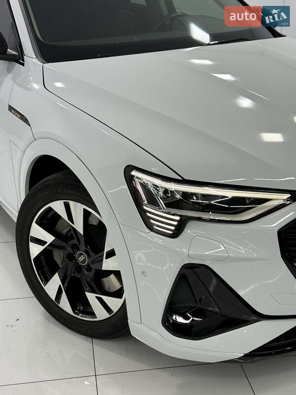 Позашляховик / Кросовер Audi e-tron Sportback 2022 в Одесі