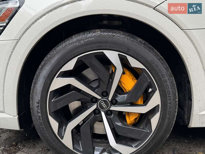 Внедорожник / Кроссовер Audi e-tron Sportback 2022 в Львове