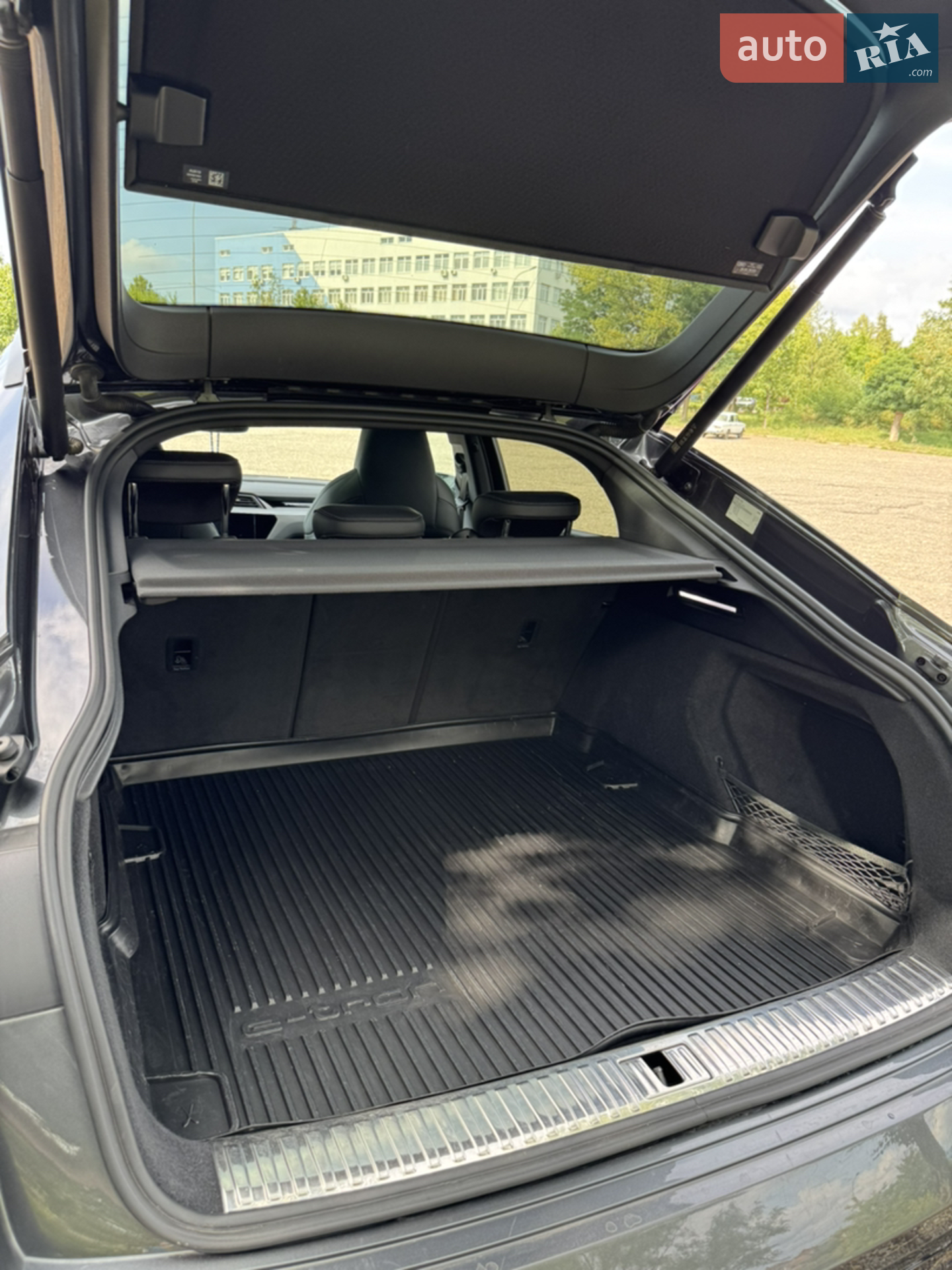 2021 Audi e-tron Sportback - мініатюра 14