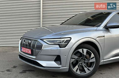 Внедорожник / Кроссовер Audi e-tron Sportback 2021 в 