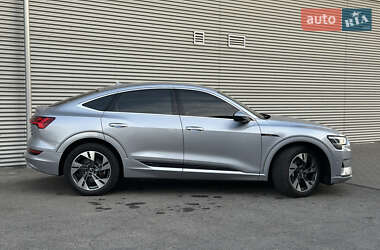 Внедорожник / Кроссовер Audi e-tron Sportback 2021 в 